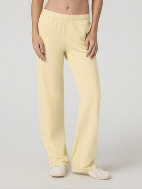 Vuori Yellow Halo Modern Straight Leg Pant-Long In Lemon Snap Heather